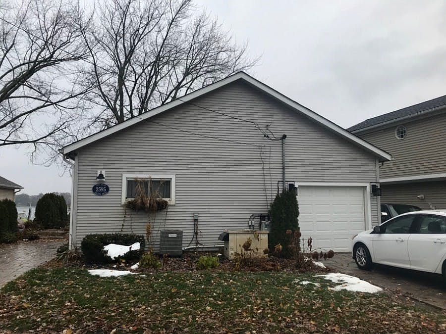 1st image of 2595 Davista Dr