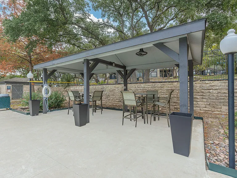 Contigo Westover Hills — Photo 30