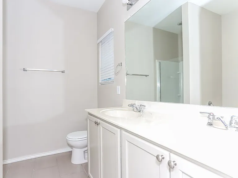 1724 Gayla Creek Dr — Photo 11
