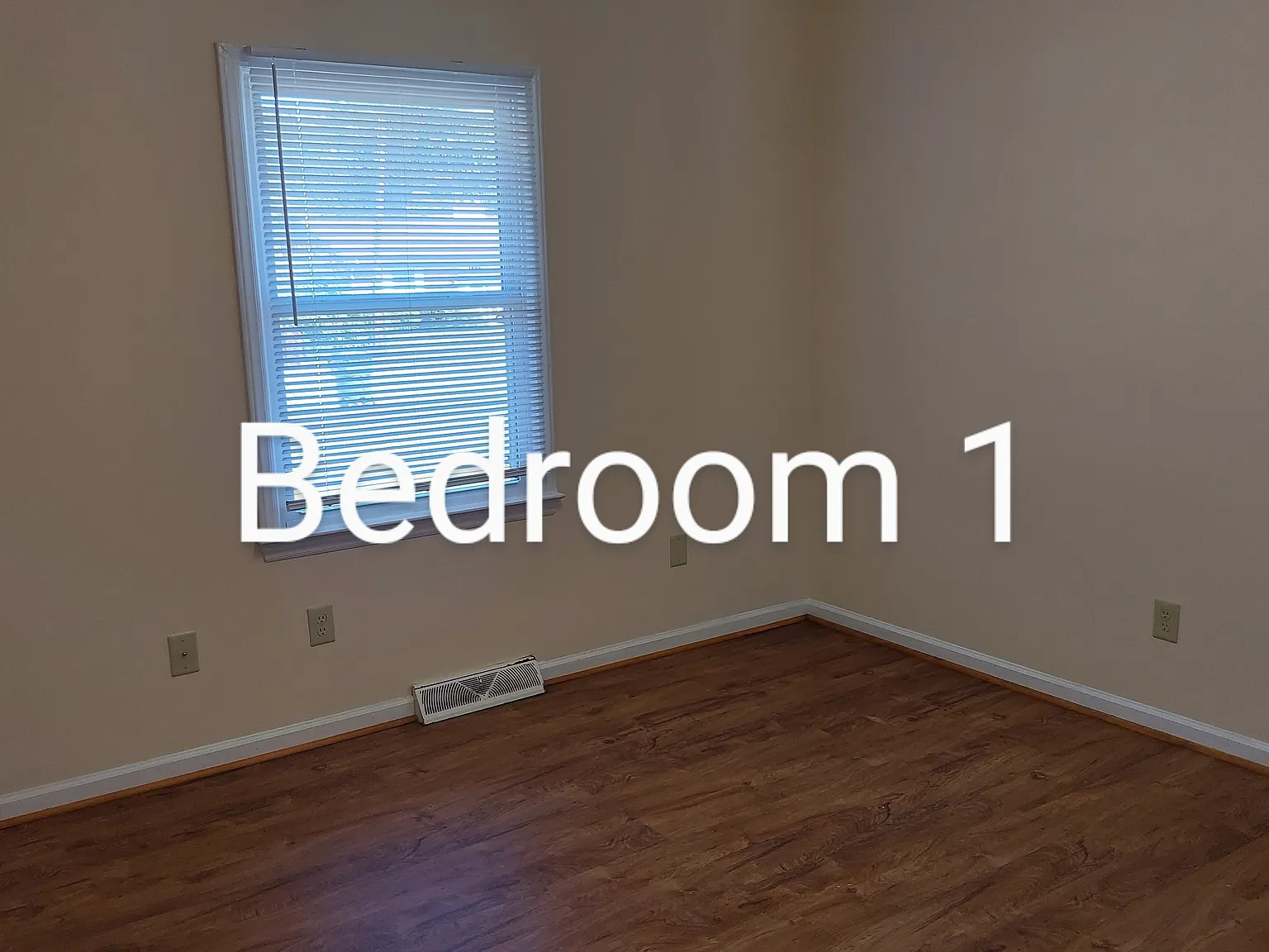2 bed, 900 sqft, $1,150 — Photo 3