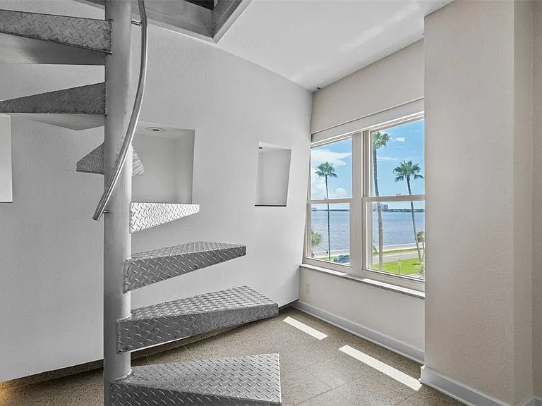2401 Bayshore Blvd #410 & 510 — Photo 4
