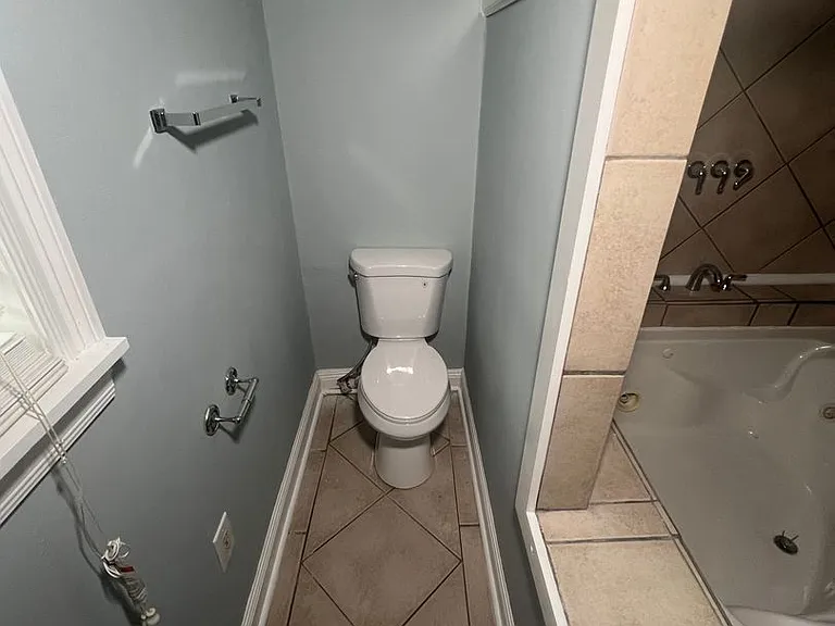 1222 Deerfield Ln — Photo 17