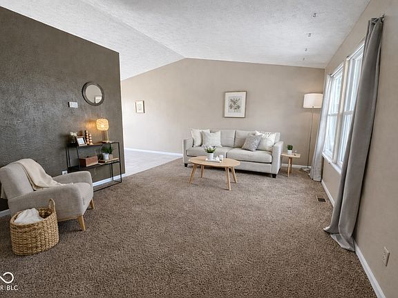 3rd image of 3917 Truro Ct