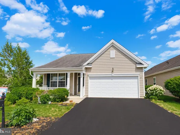 707 Thoreau Dr, Mount Joy, PA 17552