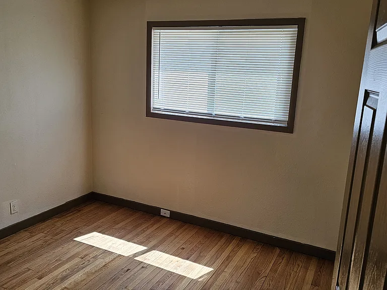 7825 W Hampton Ave #1 — Photo 21
