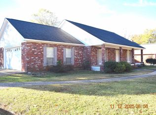 609 Neptune Dr, Bastrop, LA 71220