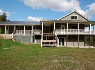 957 Mountain View Rd, Penn Run, PA 15765