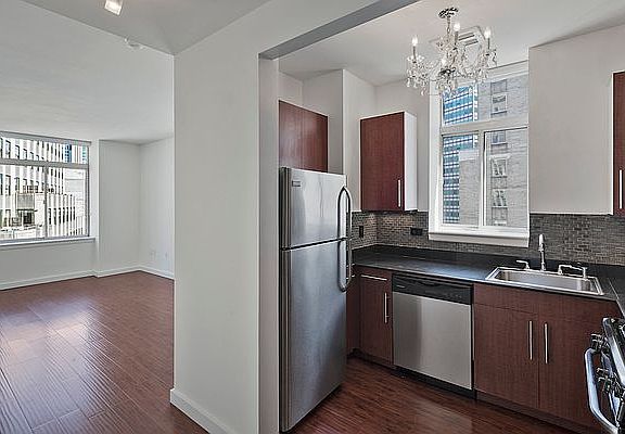 3rd image of 100 John St APT 2805
