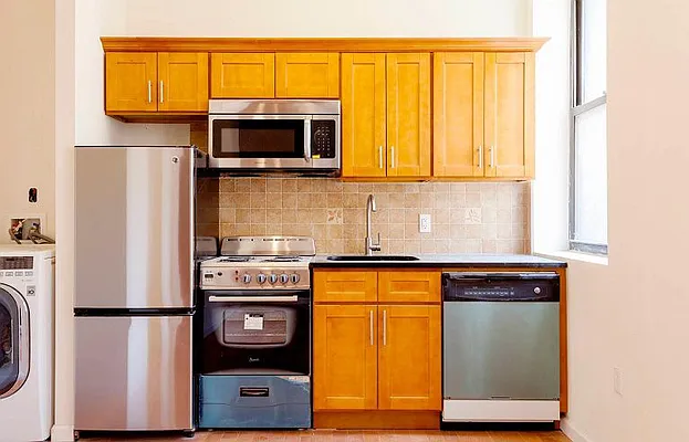 Rented by Bryan L Rozencwaig, LREB | media 2