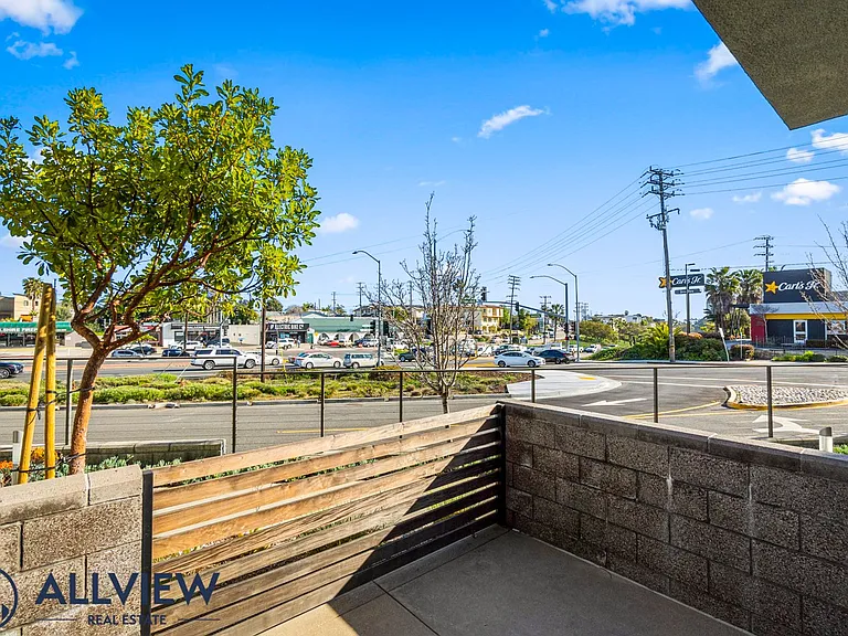 149 Mercer Way — Photo 5