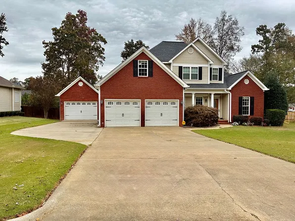 272 Lillian Ln, Anniston, AL 36207
