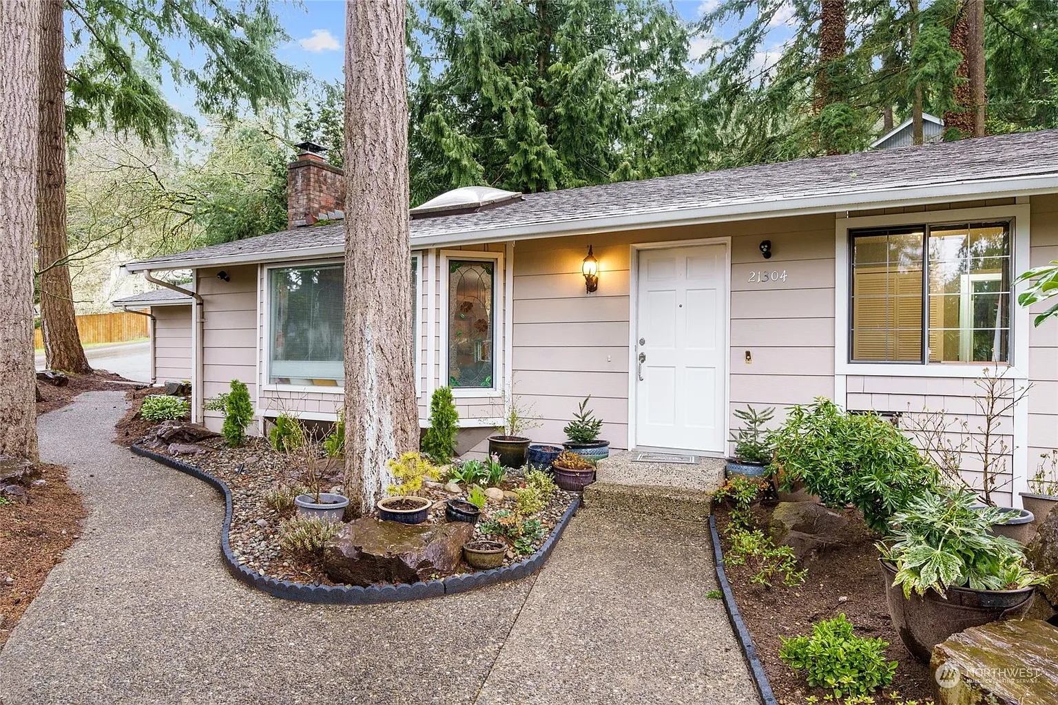 21304 NE 10th Place photo 1