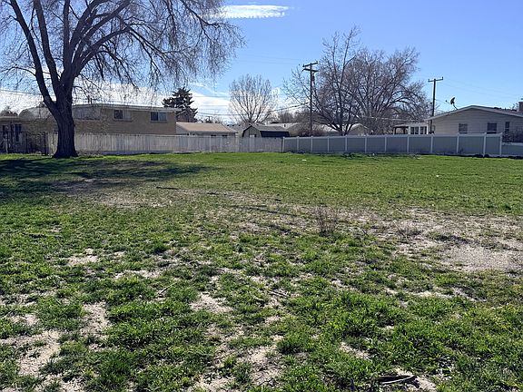 3rd image of 1469 W California Ave