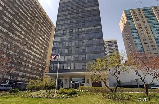 1st image of 3150 N Lake Shore Dr APT 31B