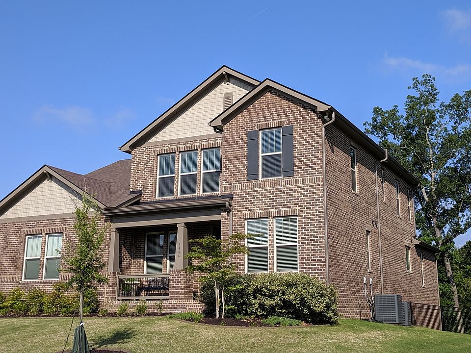 8446BretonWay.com