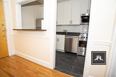2nd image of 1344 Commonwealth Ave #17
