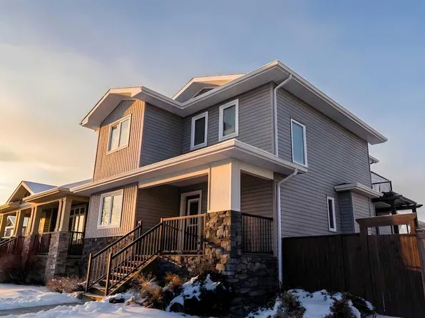 26 NW Riverglen Link W, Lethbridge, AB T1K 5X5
