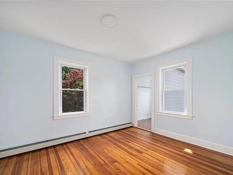 87 Lyman Ave — Photo 12