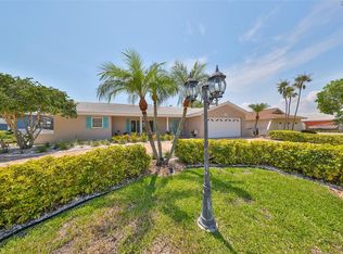 6345 Cocoa Ln, Apollo Beach, FL 33572
