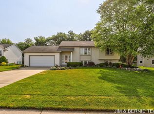 7524 Alycia Dr, Hudsonville, MI 49426