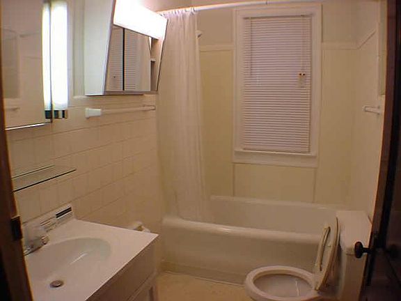 2nd image of 1350 S Hiatt St