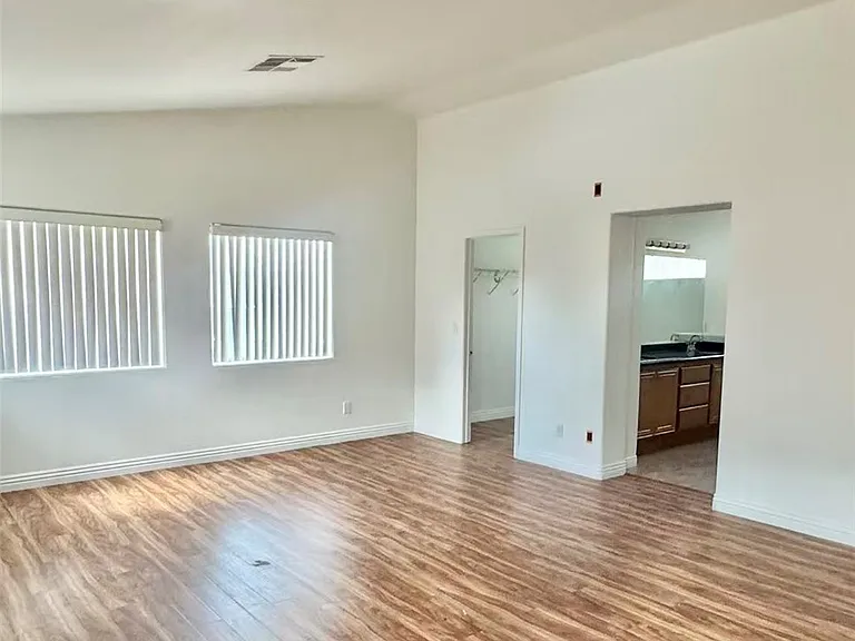 3434 Bella Valencia Ct — Photo 6