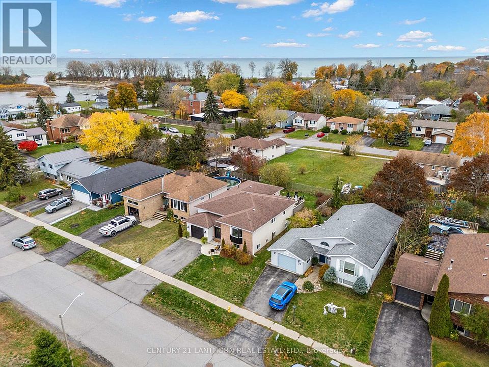 1st image of 31 1st Ave