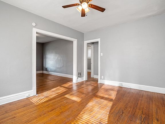 4th image of 4815 Anderson Ave #B