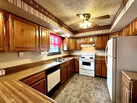 5th image of 161 Lana Ln