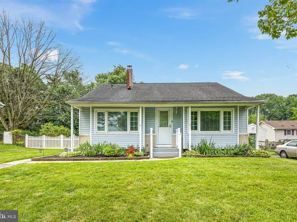 9 W Rutherford Dr, Newark, DE 19713