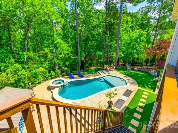 288 Ridge Reserve Dr, Lake Wylie, SC 29710