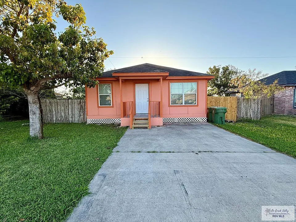 7813 Palm Grove Dr