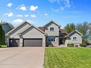 3406 Hartford Rd, Woodbury, MN 55125