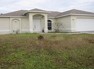 1109 NE 9th St, Cape Coral, FL 33909