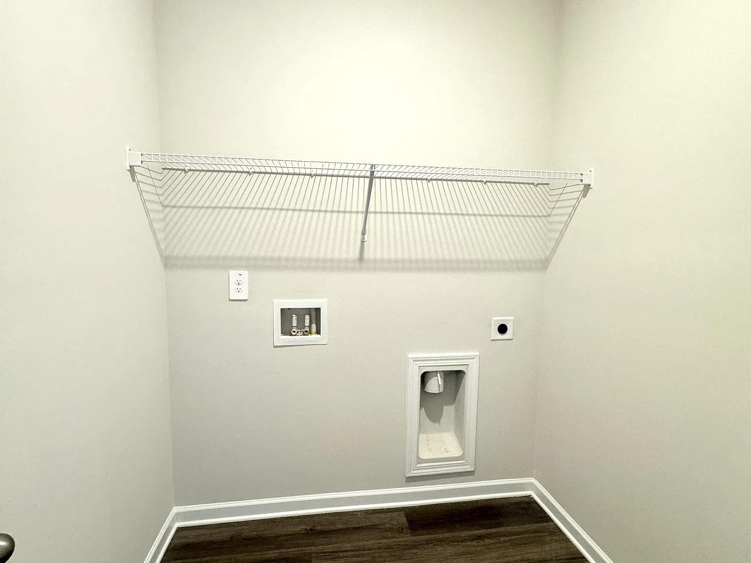 4 bed, 2.5 bath, 2100 sqft, $2,600 — Photo 4