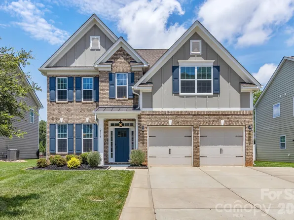 2377 Seagull Dr, Denver, NC 28037