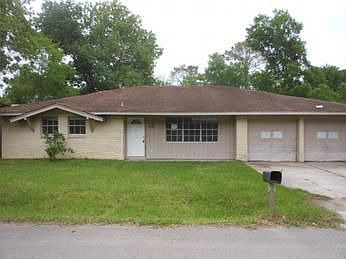 1st image of 1209 Deepwood Dr