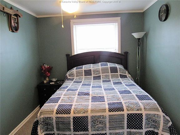 3rd image of 172 Kenna Dr #172