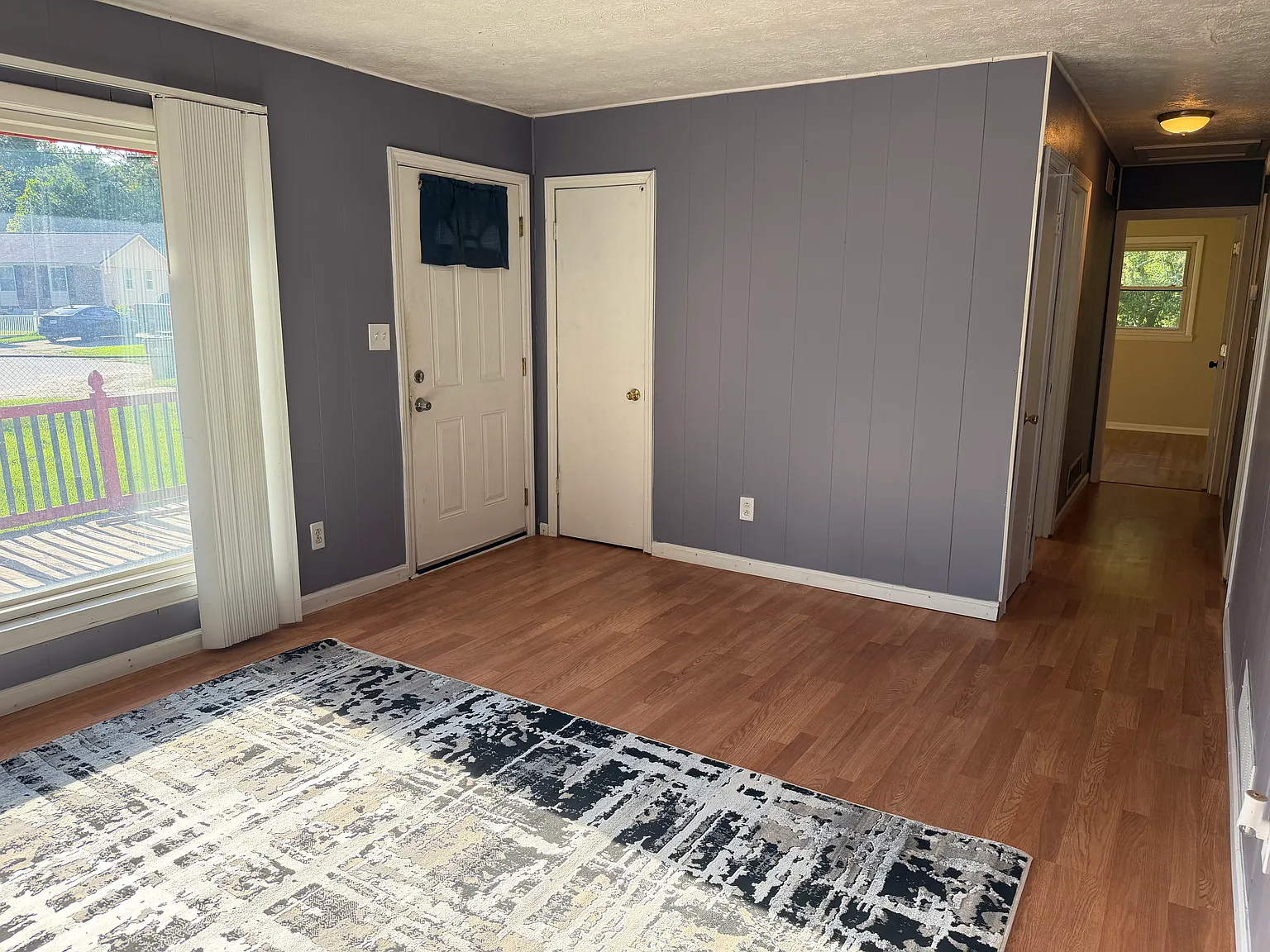 4 bed, 1475 sqft, $1,700 — Photo 3