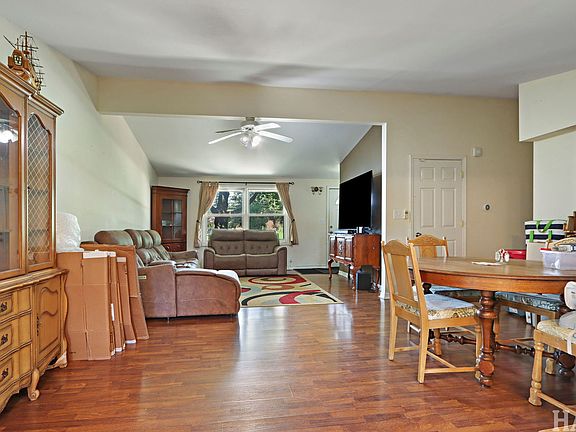 4th image of 3706 Garfield Rd