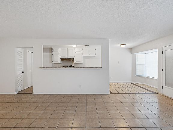 4th image of 6423 Pizarro St #6423 & 6425