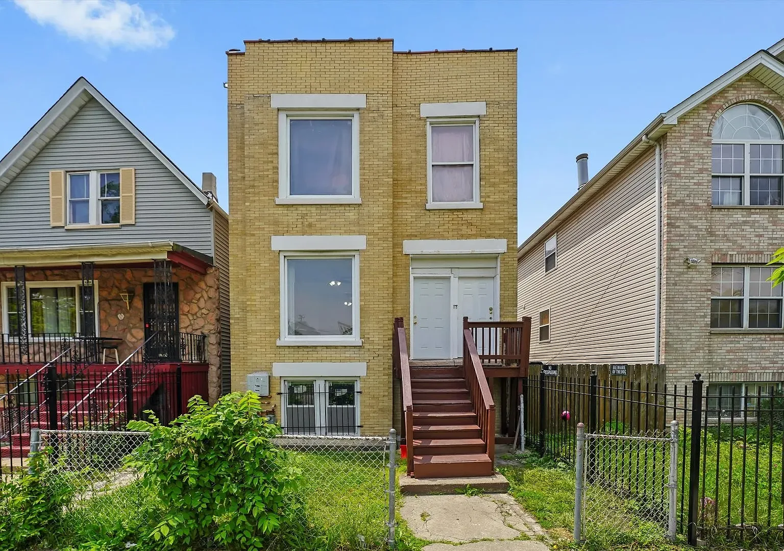 3 bed, 1.5 bath, 1000 sqft, $2,100 — Photo 1