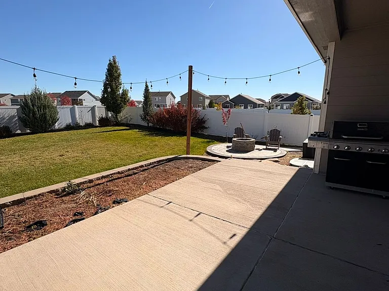 2302 Tabor St — Photo 25
