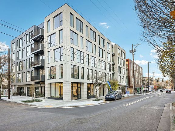 3rd image of 2680 SE Division St #501