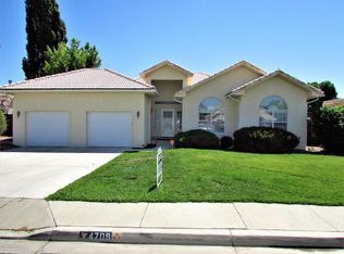 4709 Sunrise Cir, Farmington, NM 87401