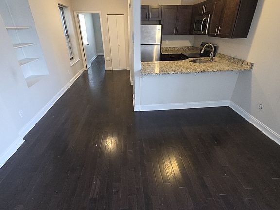 4th image of 242 5th St #4J