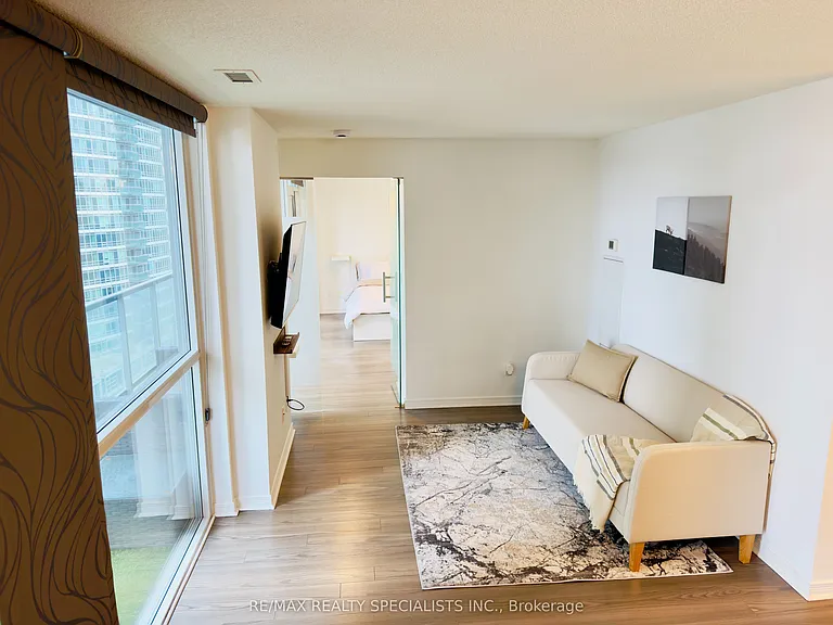 352 Front St W #1007 — Photo 11