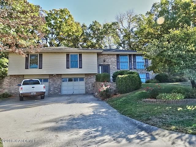 1st image of 2900 Dawnwood Cir