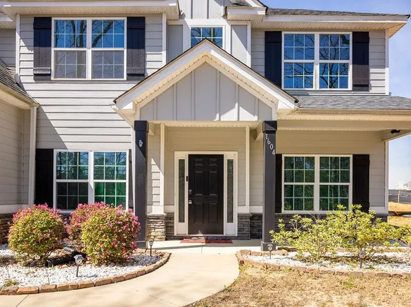 1604 S Uniroyal Rd, Opelika, AL 36804