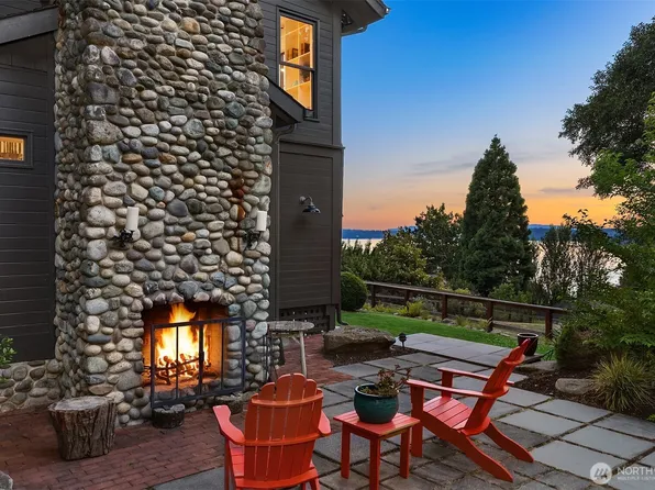 15451 Harvey Road NE, Bainbridge Island, WA 98110